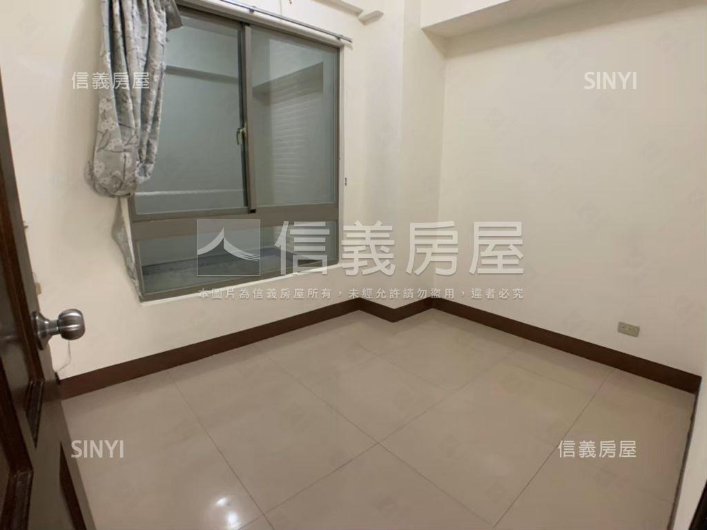 三鐵共站大面寬金店面房屋室內格局與周邊環境