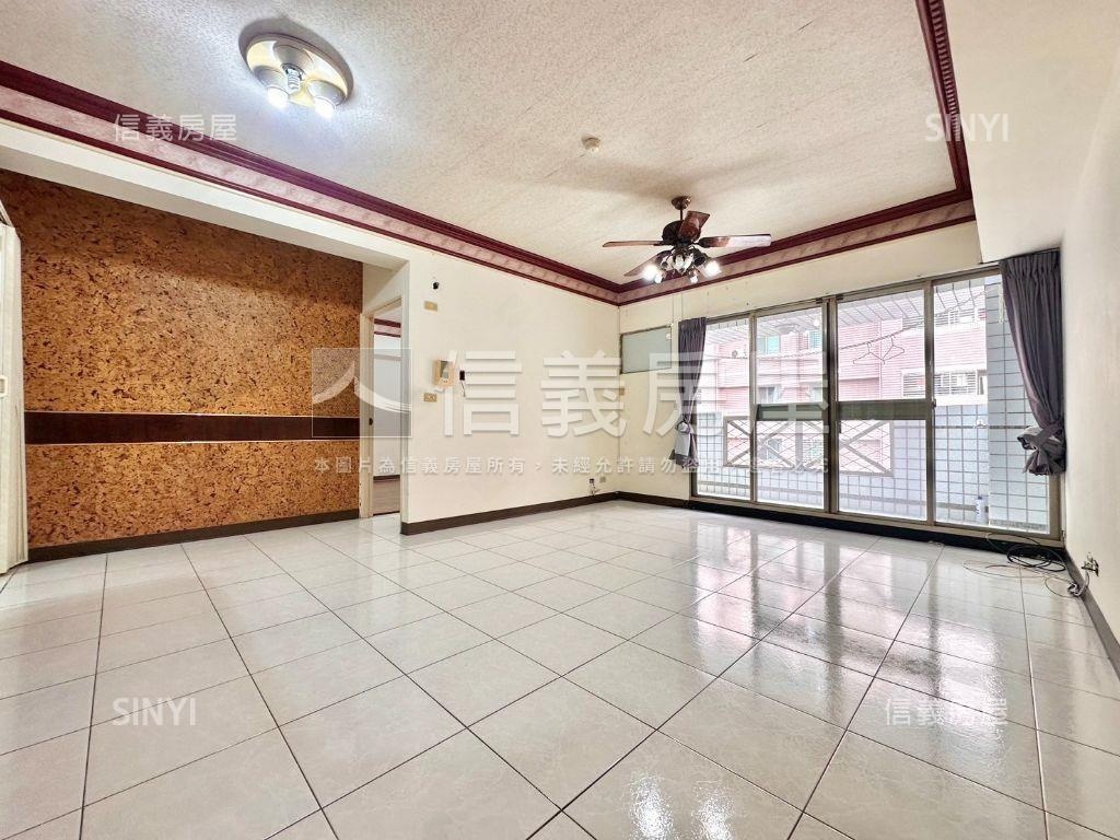 郡平路經典雙陽台＋平車房屋室內格局與周邊環境