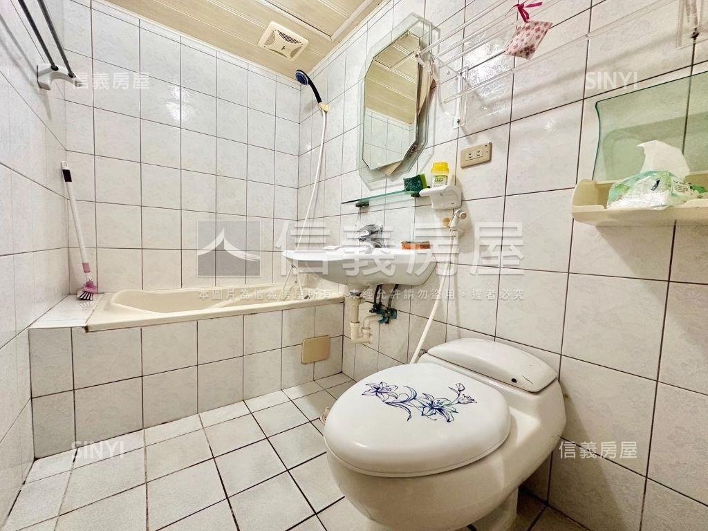 郡平路經典雙陽台＋平車房屋室內格局與周邊環境