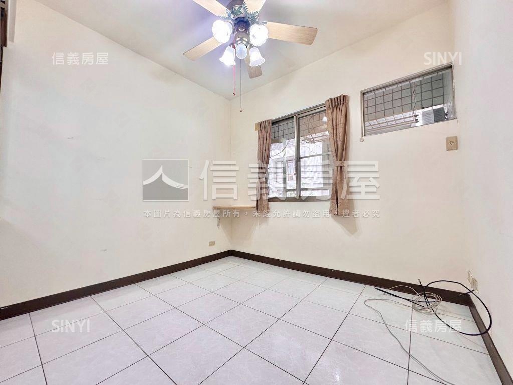 郡平路經典雙陽台＋平車房屋室內格局與周邊環境