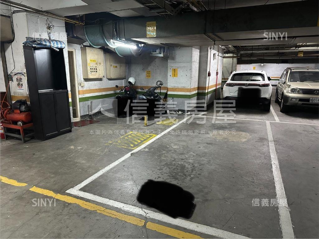 郡平路經典雙陽台＋平車房屋室內格局與周邊環境