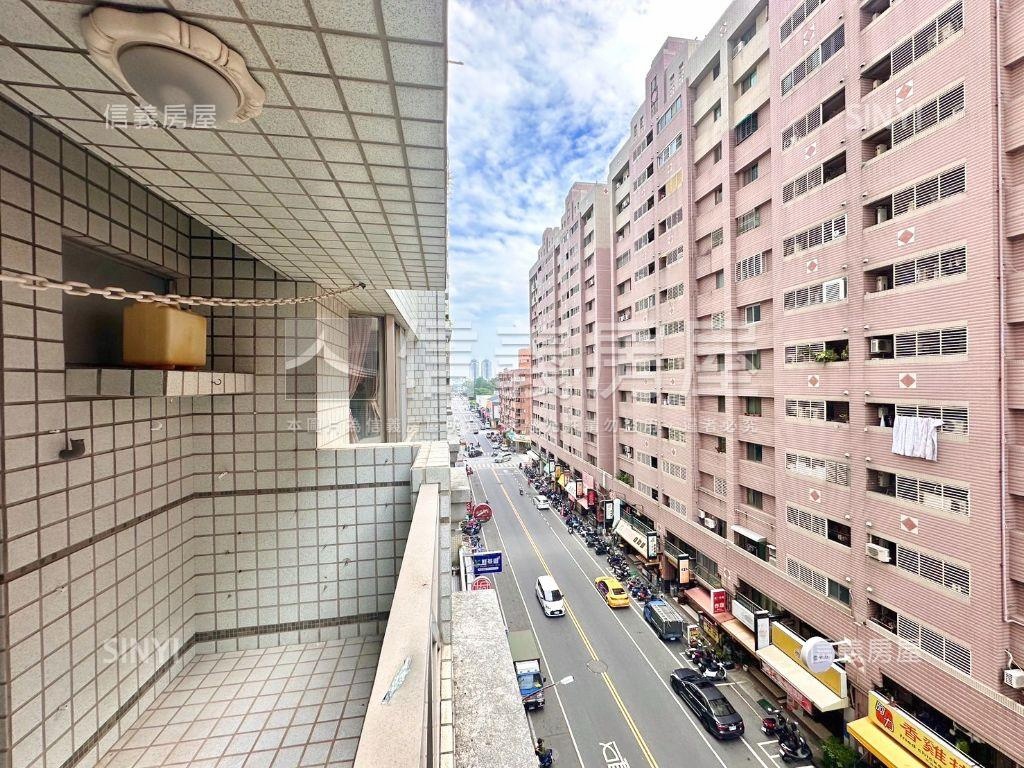 郡平路經典雙陽台＋平車房屋室內格局與周邊環境