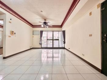 郡平路經典兩房平車