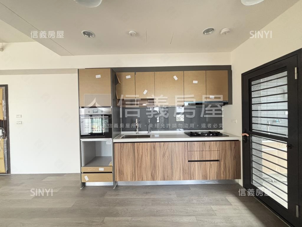 協勝洲際帝王戶房屋室內格局與周邊環境