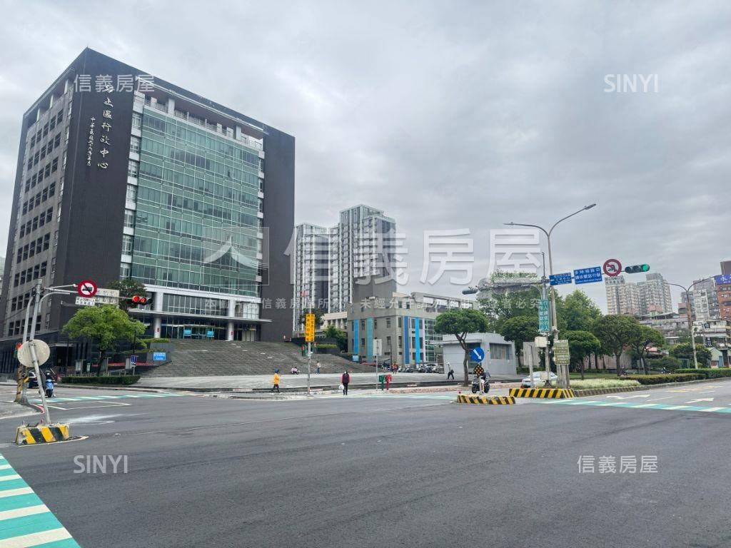 寶亞新公舘次高樓３房車位房屋室內格局與周邊環境