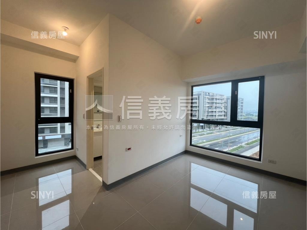 新婚首購首選三房車位房屋室內格局與周邊環境