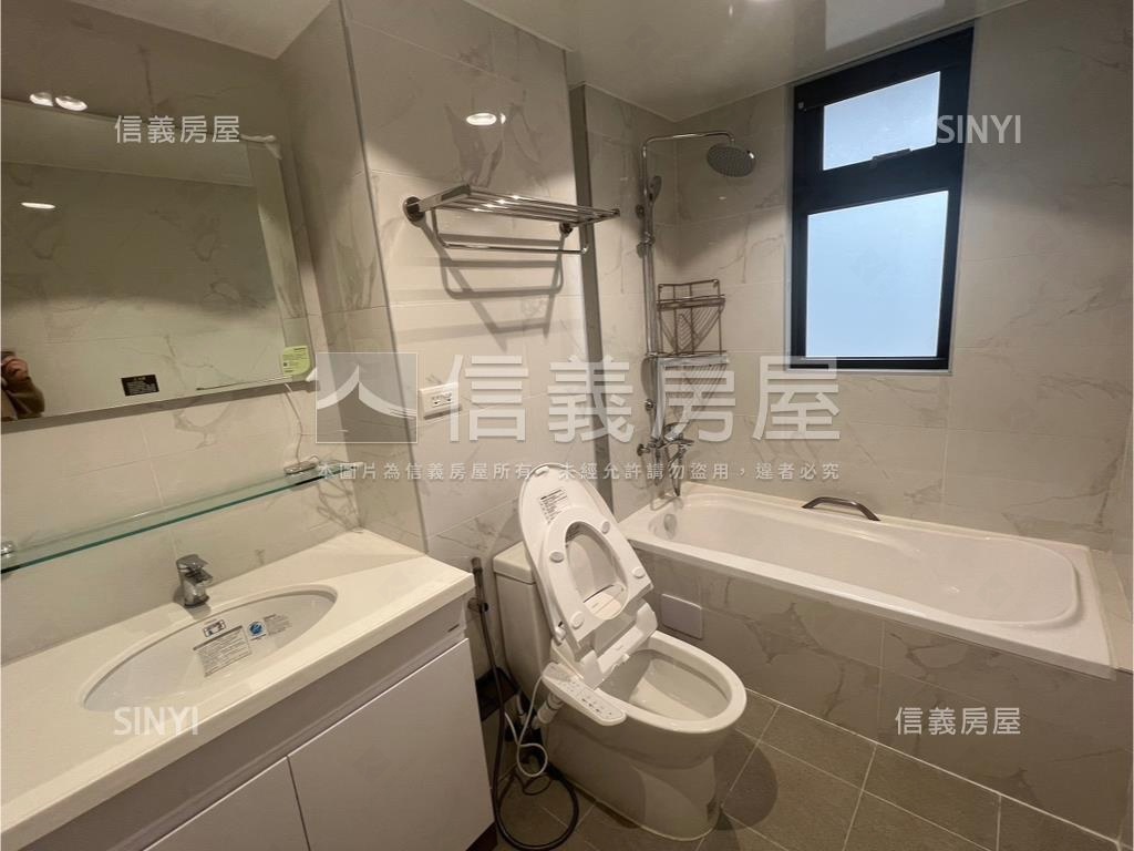 新婚首購首選三房車位房屋室內格局與周邊環境