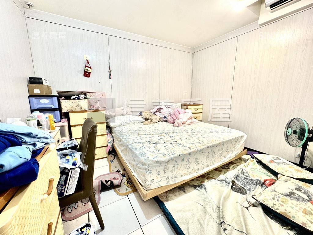 高城市場三角窗金店面房屋室內格局與周邊環境