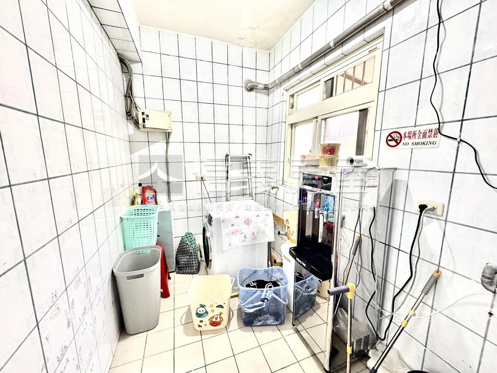 高城市場三角窗金店面房屋室內格局與周邊環境