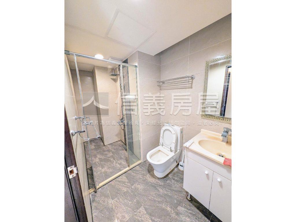 近徐匯小資宅三房車位房屋室內格局與周邊環境