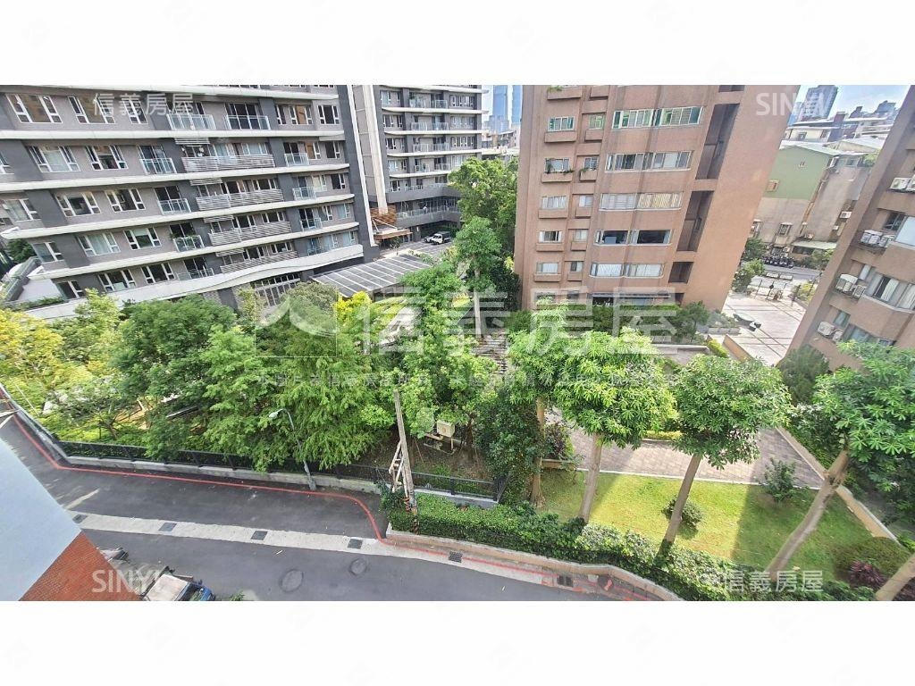 鐵森雙捷綠意頂加房屋室內格局與周邊環境