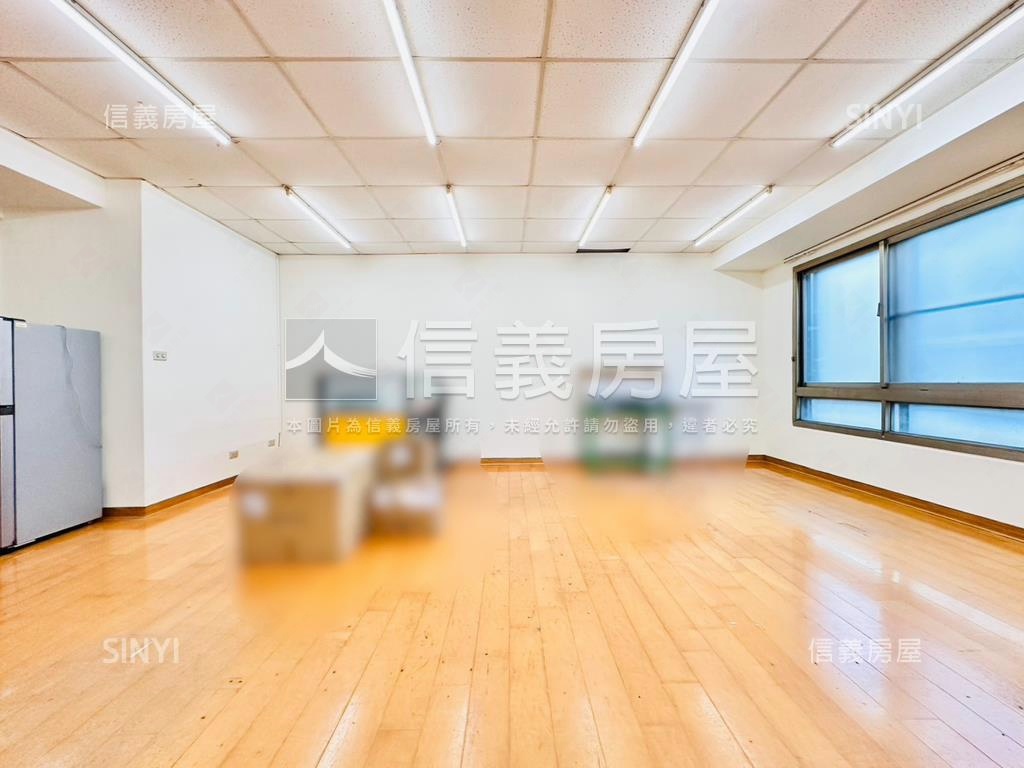 專任中和凱悅房屋室內格局與周邊環境