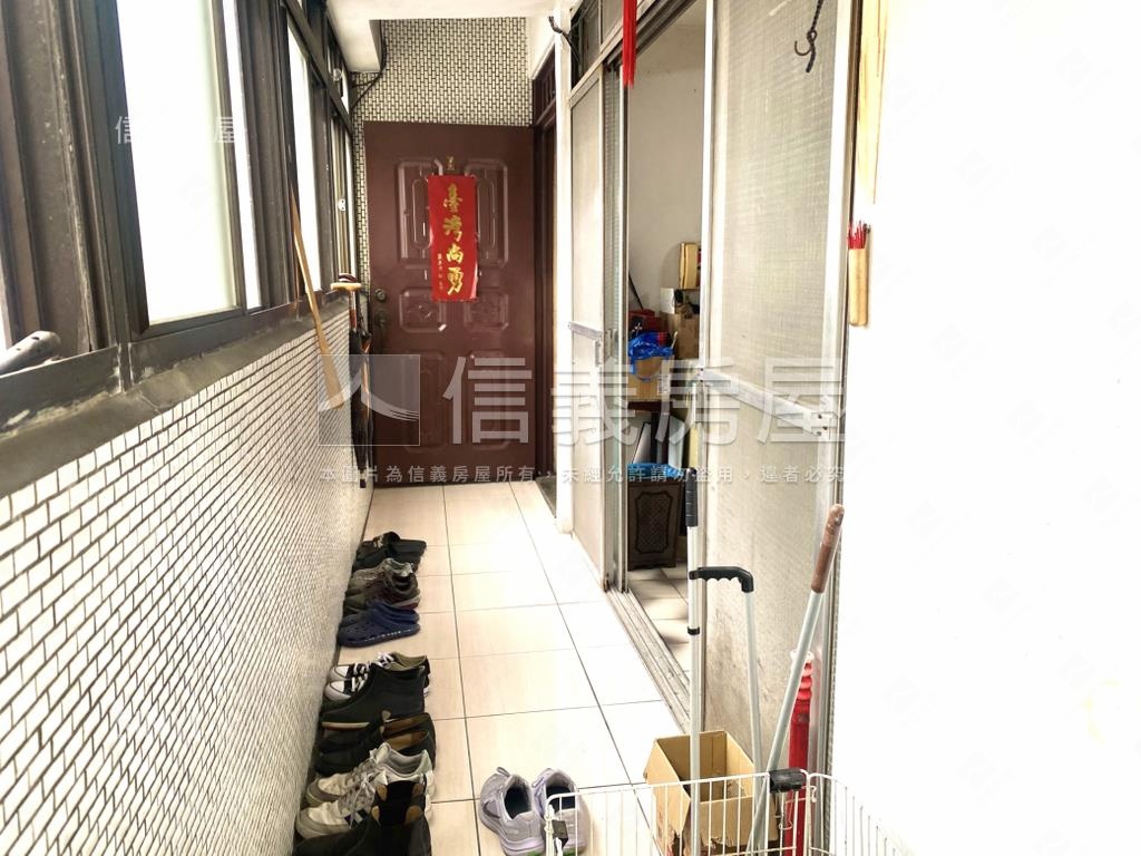 康寧國小旁二樓大３房房屋室內格局與周邊環境