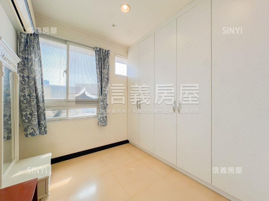 水湳帝寶精美四房平車位房屋室內格局與周邊環境