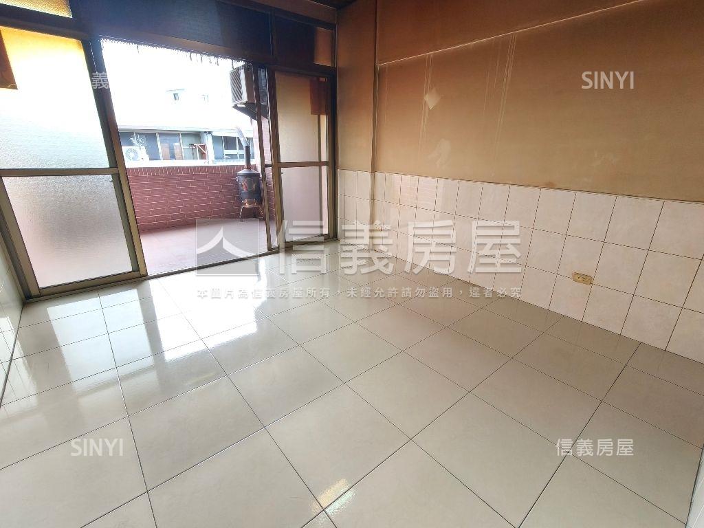 五福國中信義國小學區透天房屋室內格局與周邊環境