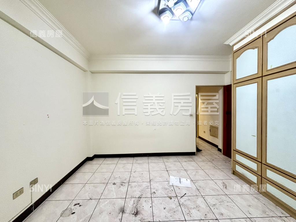 工學商圈黃金店面房屋室內格局與周邊環境