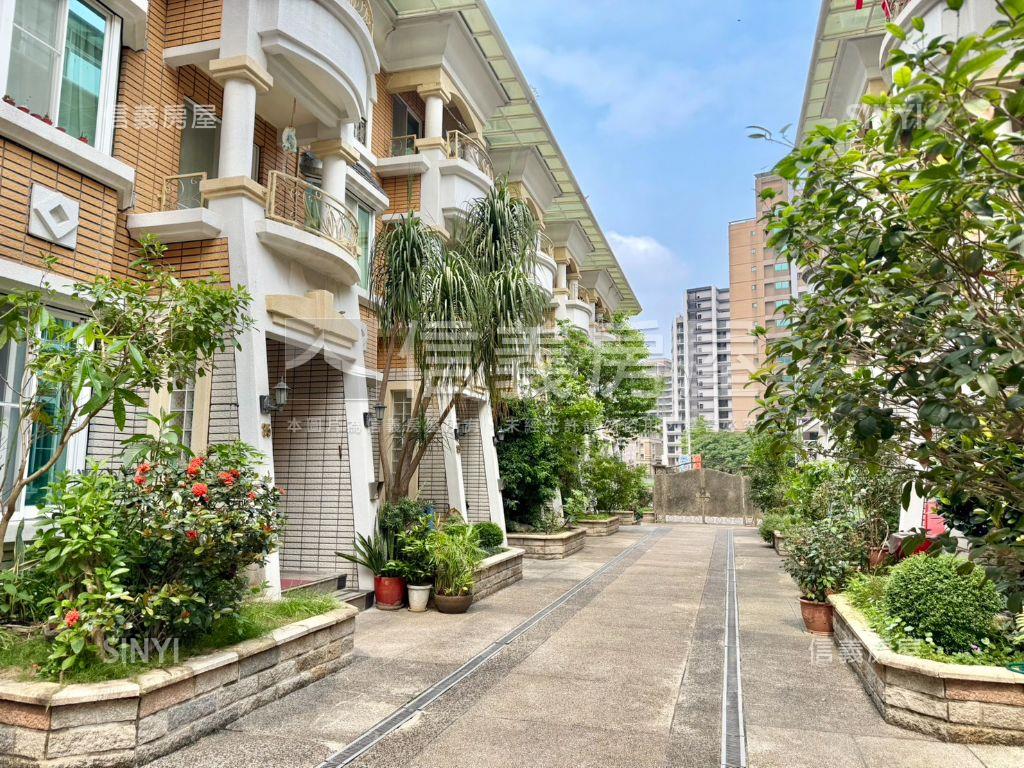 專任北大電梯透天獨享車庫房屋室內格局與周邊環境