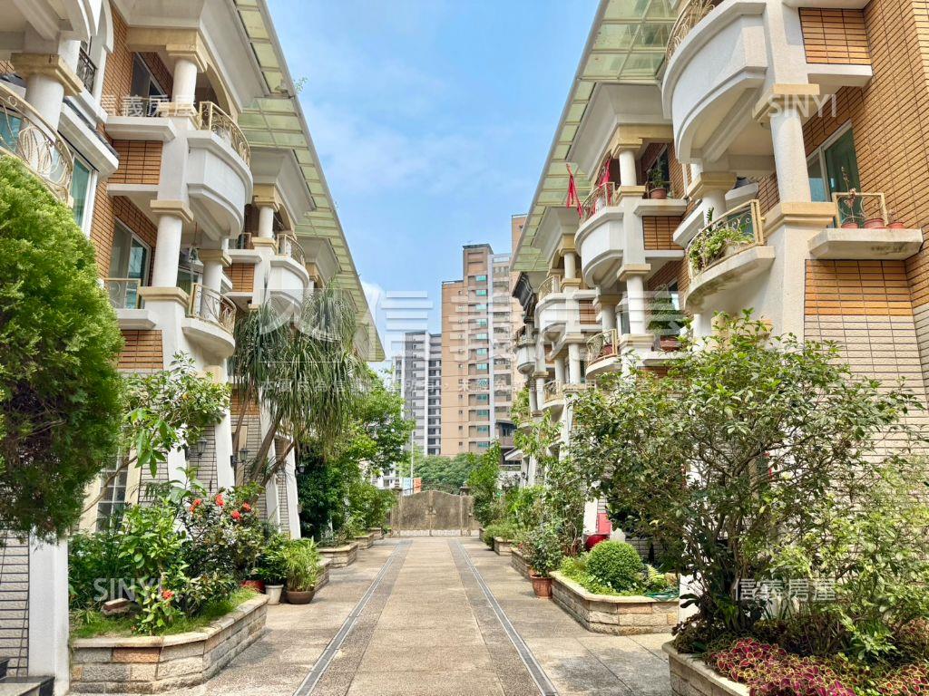 專任北大電梯透天獨享車庫房屋室內格局與周邊環境