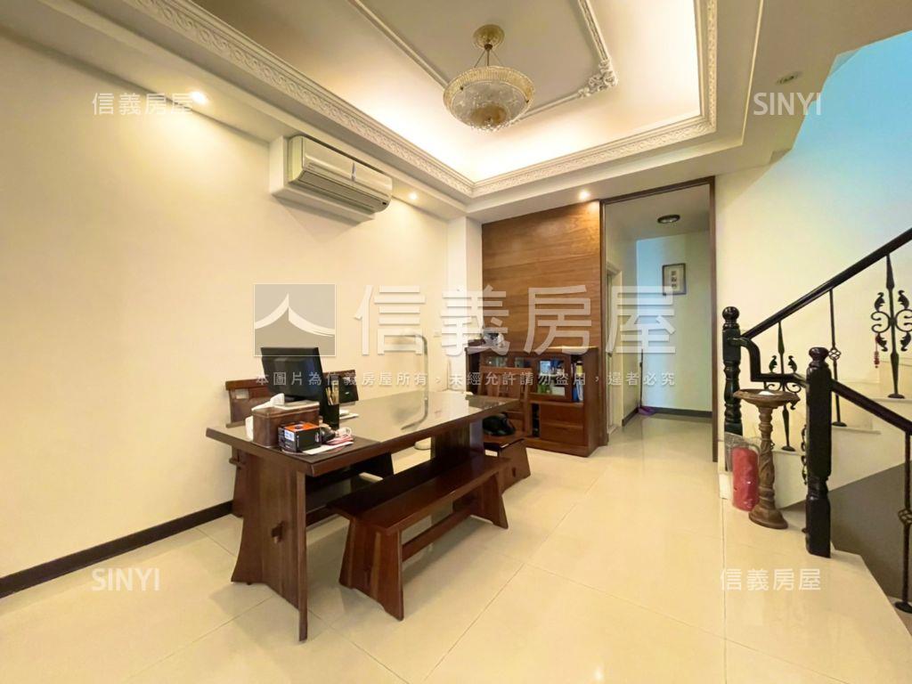 專任北大電梯透天獨享車庫房屋室內格局與周邊環境