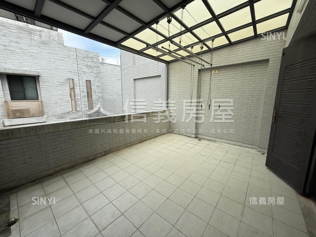 南區面日新國小電梯店面房屋室內格局與周邊環境