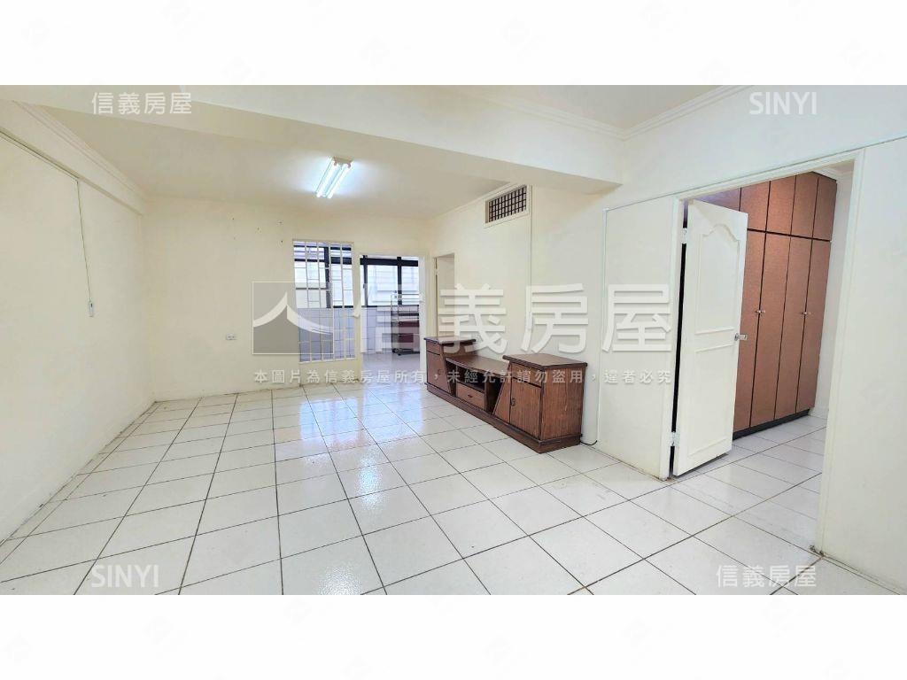 昌吉方正黃金三樓房屋室內格局與周邊環境