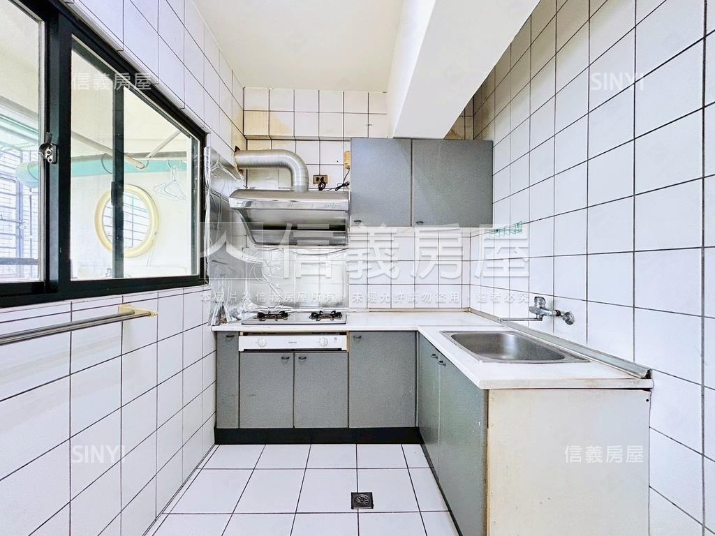 朝代四房平車採光美屋房屋室內格局與周邊環境