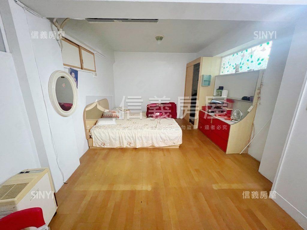 近芝山捷運住辦一樓房屋室內格局與周邊環境