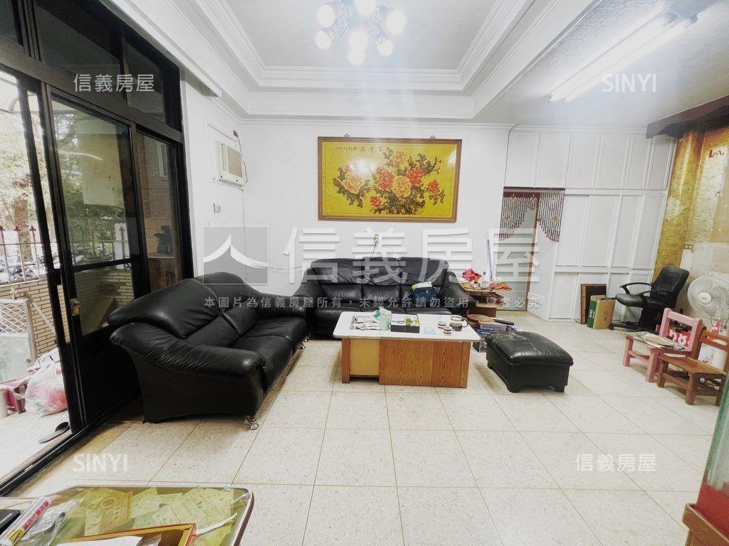 近芝山捷運住辦一樓房屋室內格局與周邊環境