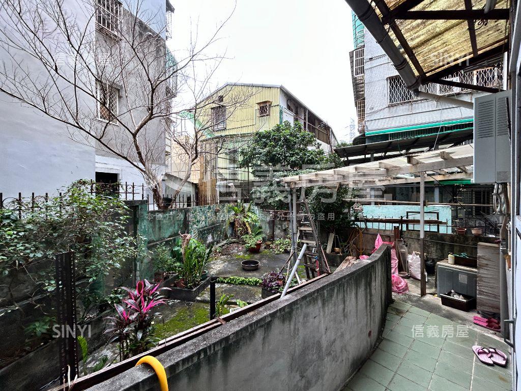 近芝山捷運住辦一樓房屋室內格局與周邊環境