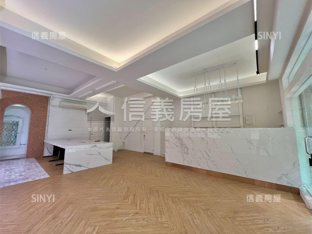 面寬約７米安平１－２樓店房屋室內格局與周邊環境
