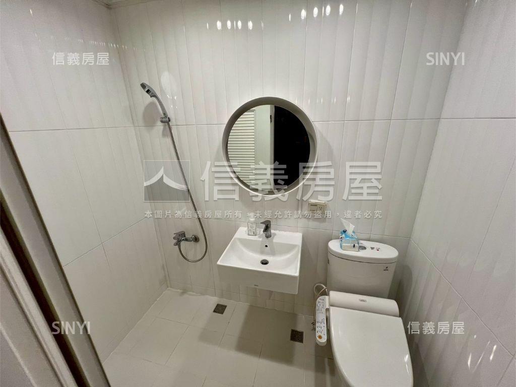 面寬約７米安平１－２樓店房屋室內格局與周邊環境