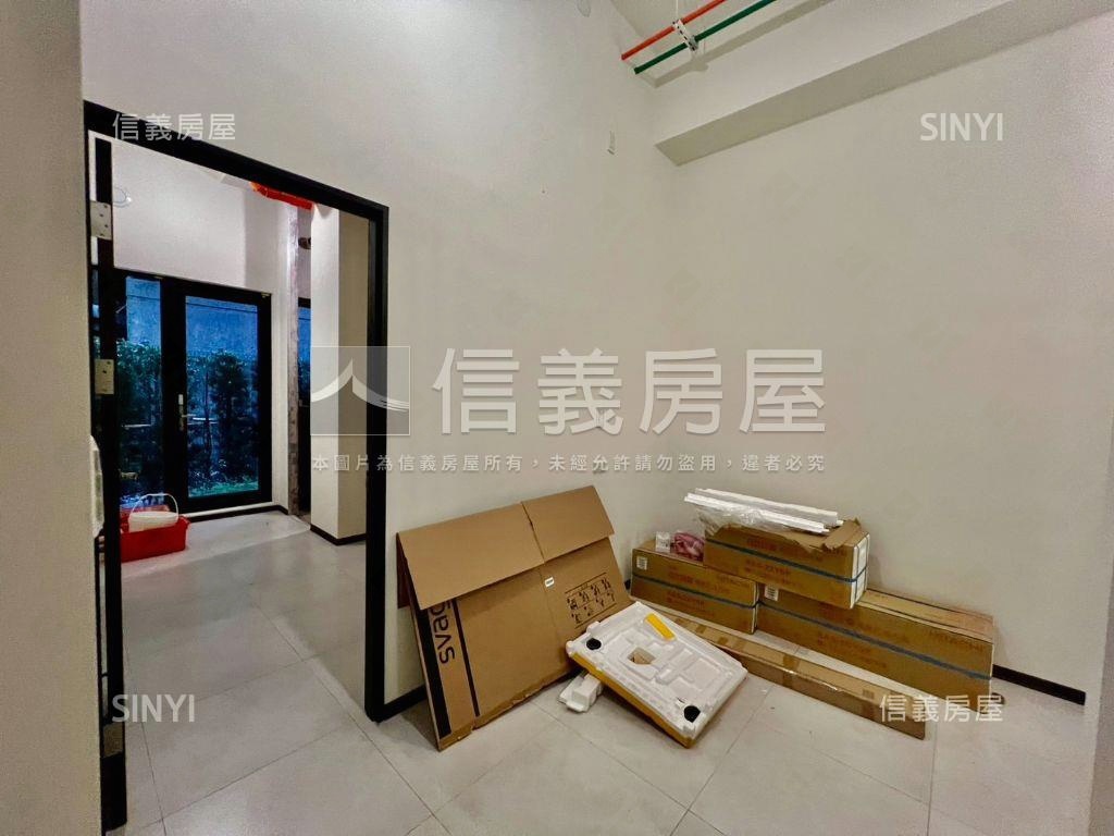 今采中正國中學區２房房屋室內格局與周邊環境