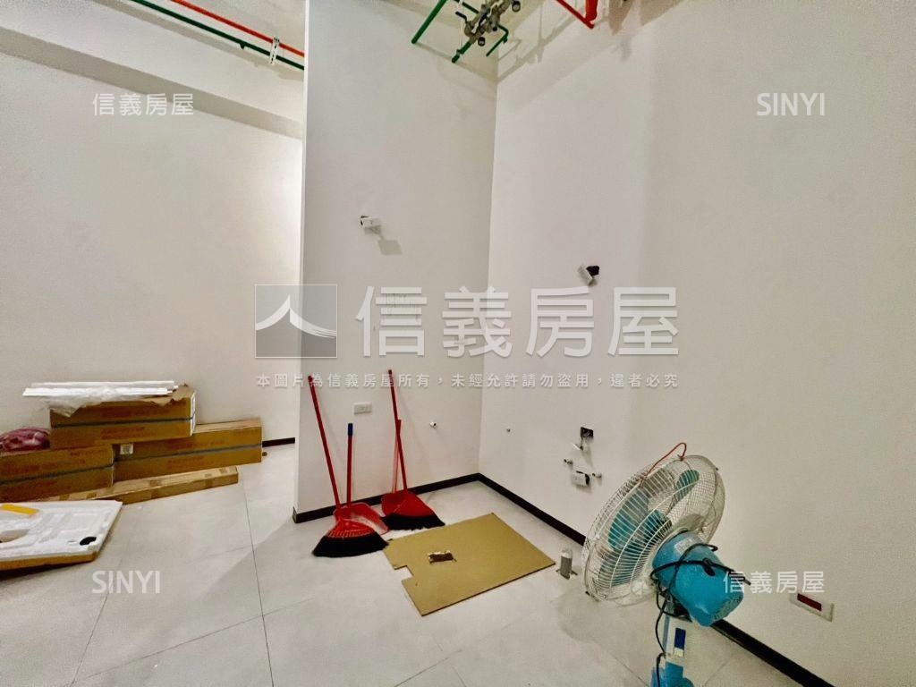 今采中正國中學區２房房屋室內格局與周邊環境
