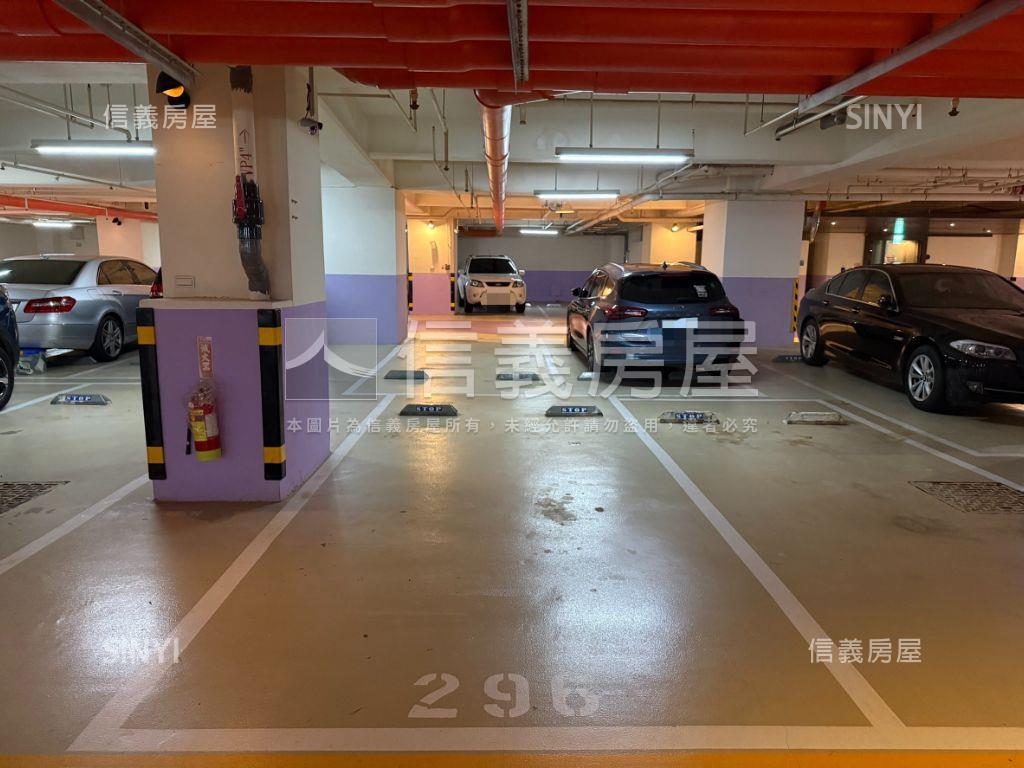 天青精美裝潢三房車位房屋室內格局與周邊環境