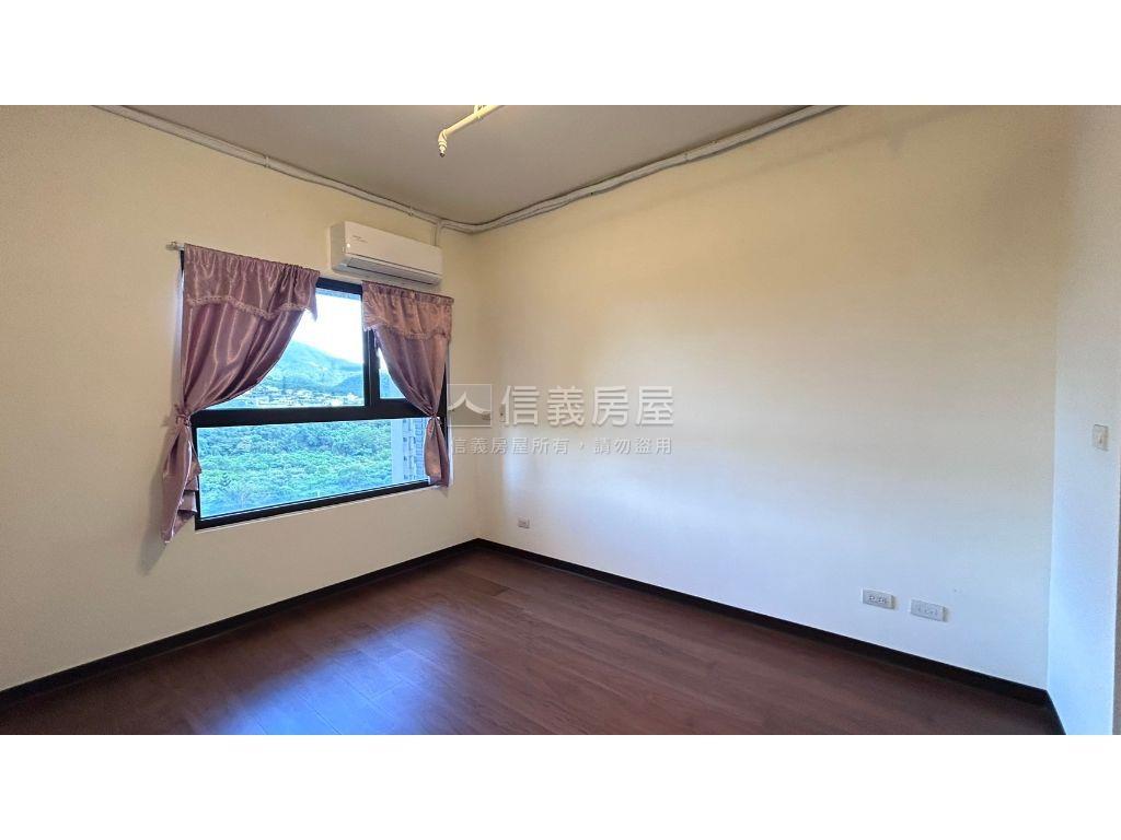 ★新月明亮三房帶租約出售房屋室內格局與周邊環境
