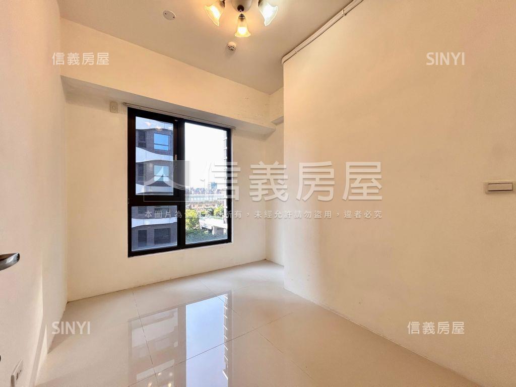 林映２房車位好案房屋室內格局與周邊環境