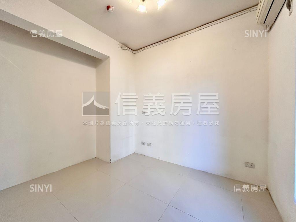 林映２房車位好案房屋室內格局與周邊環境