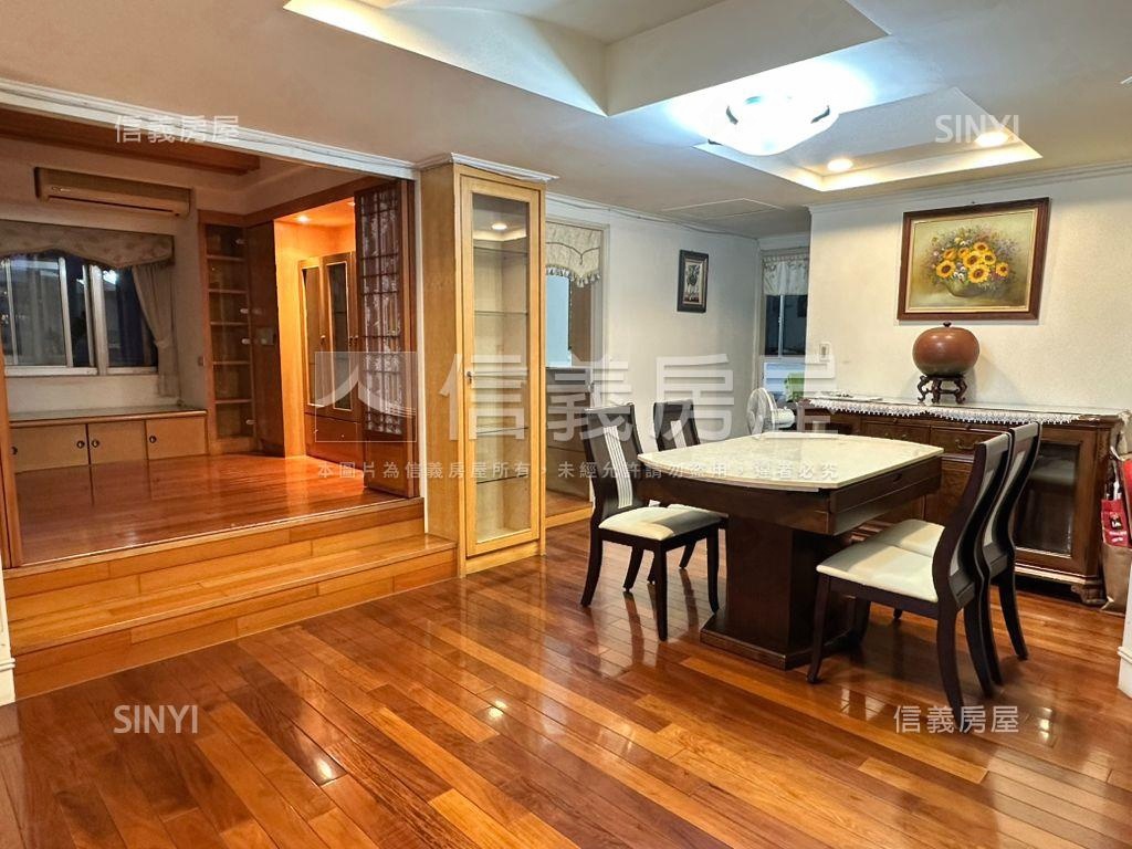 艾菲爾高樓四房附車位房屋室內格局與周邊環境