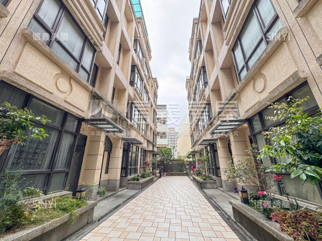 月光流域三房美屋誠意出售房屋室內格局與周邊環境