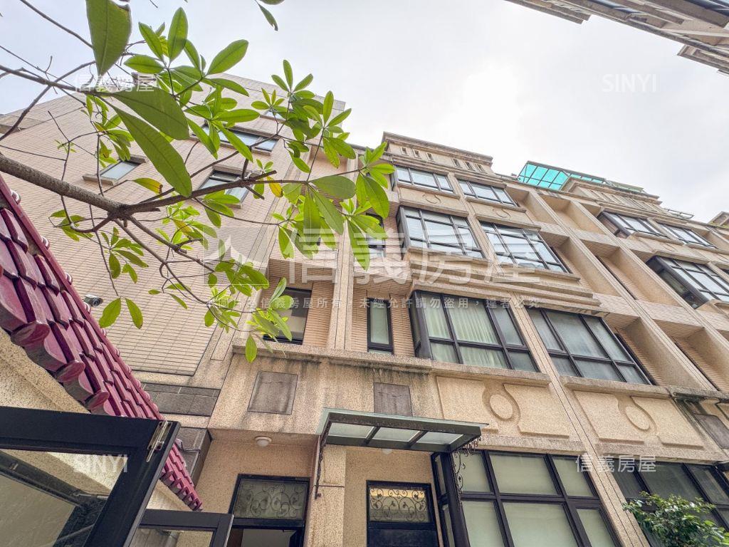 月光流域三房美屋誠意出售房屋室內格局與周邊環境