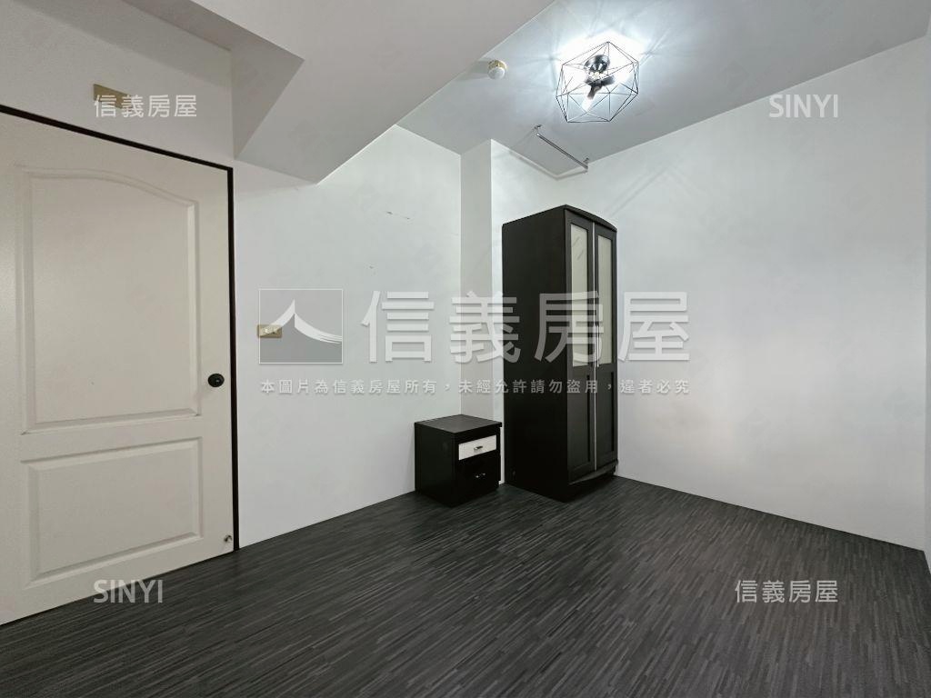 近文山特區低總價兩房平車房屋室內格局與周邊環境