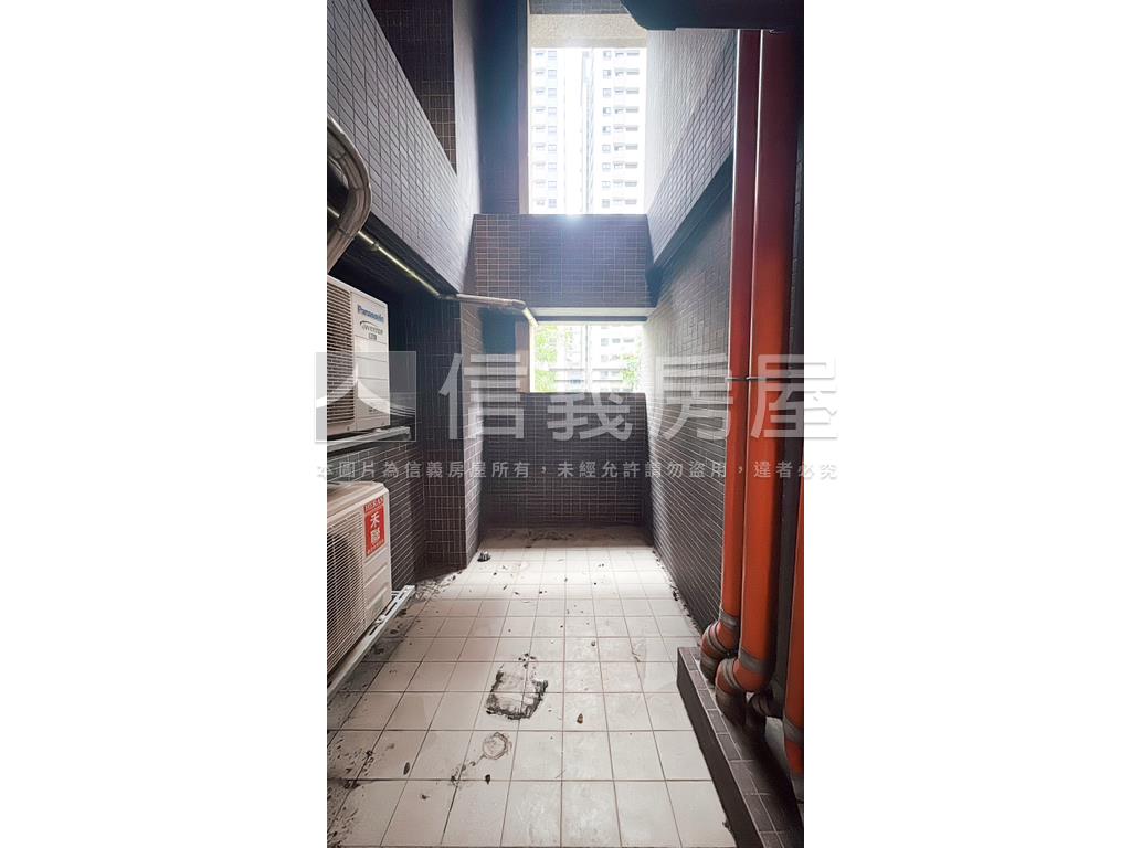 Ａ７甲子園露臺美屋房屋室內格局與周邊環境