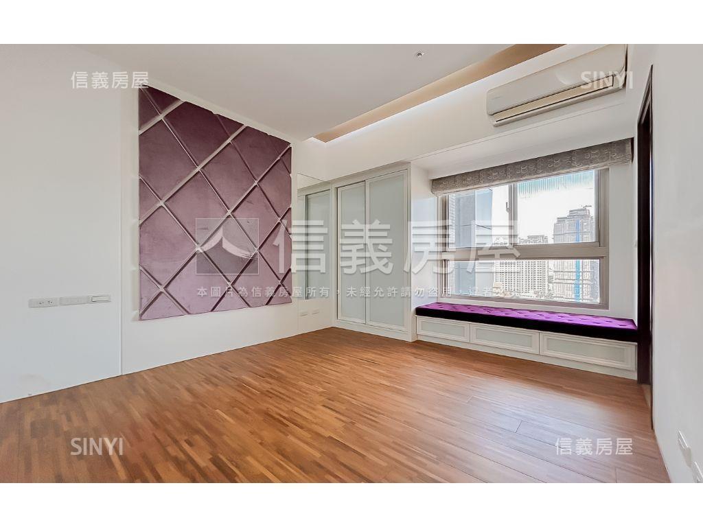 秋紅谷高樓視野三房房屋室內格局與周邊環境