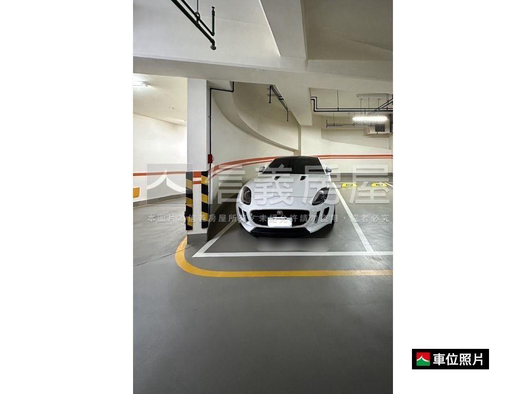 秋紅谷高樓視野三房房屋室內格局與周邊環境