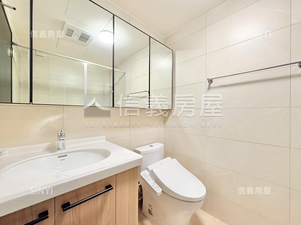 新画峰２房２衛車位房屋室內格局與周邊環境