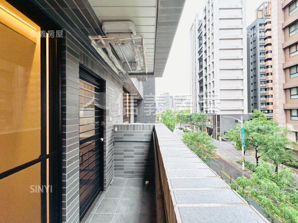 新画峰２房２衛車位房屋室內格局與周邊環境