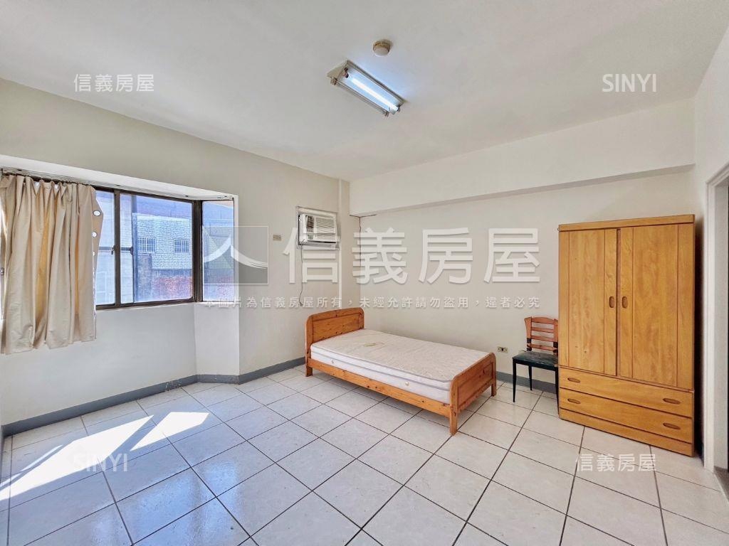 竹仁商業美三房房屋室內格局與周邊環境