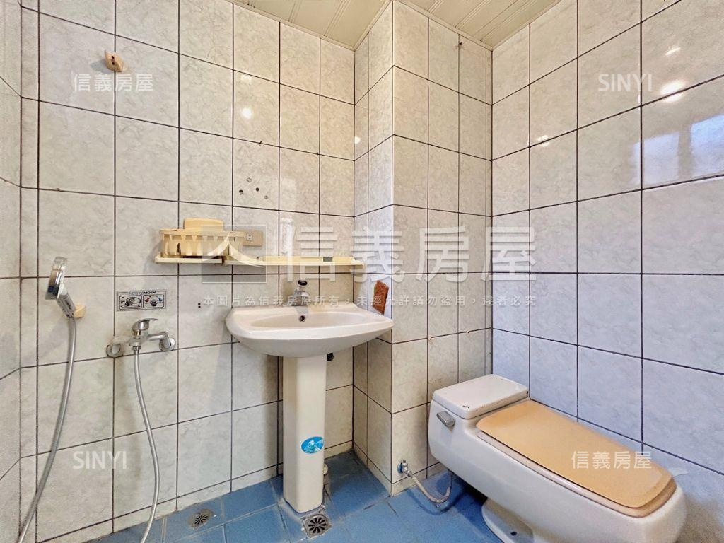 竹仁商業美三房房屋室內格局與周邊環境