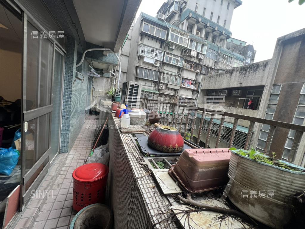 雙敦電梯四房附車位房屋室內格局與周邊環境