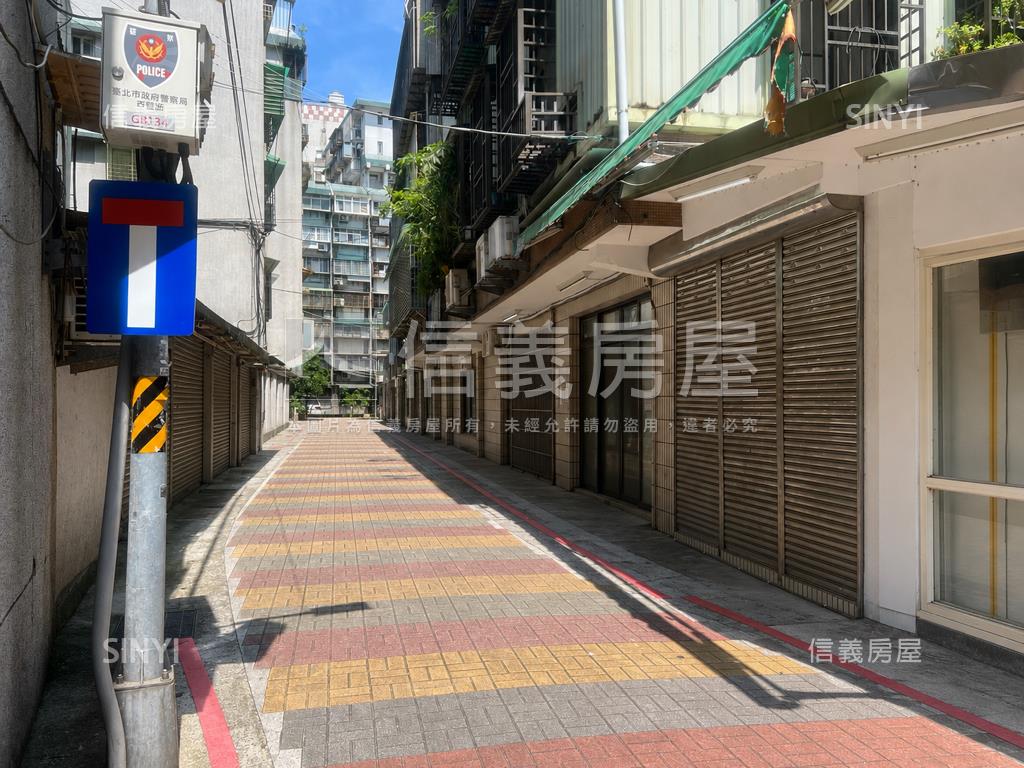 雙敦電梯四房附車位房屋室內格局與周邊環境